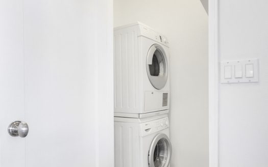 175 West 12th Street, 8G