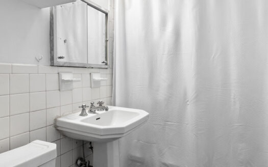138 West 87th Street, #GARDEN