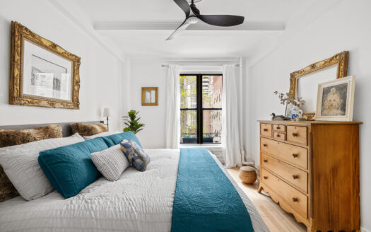146 East 49th Street, 4B
