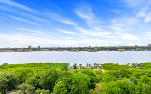 310 Riverside Drive #1804
